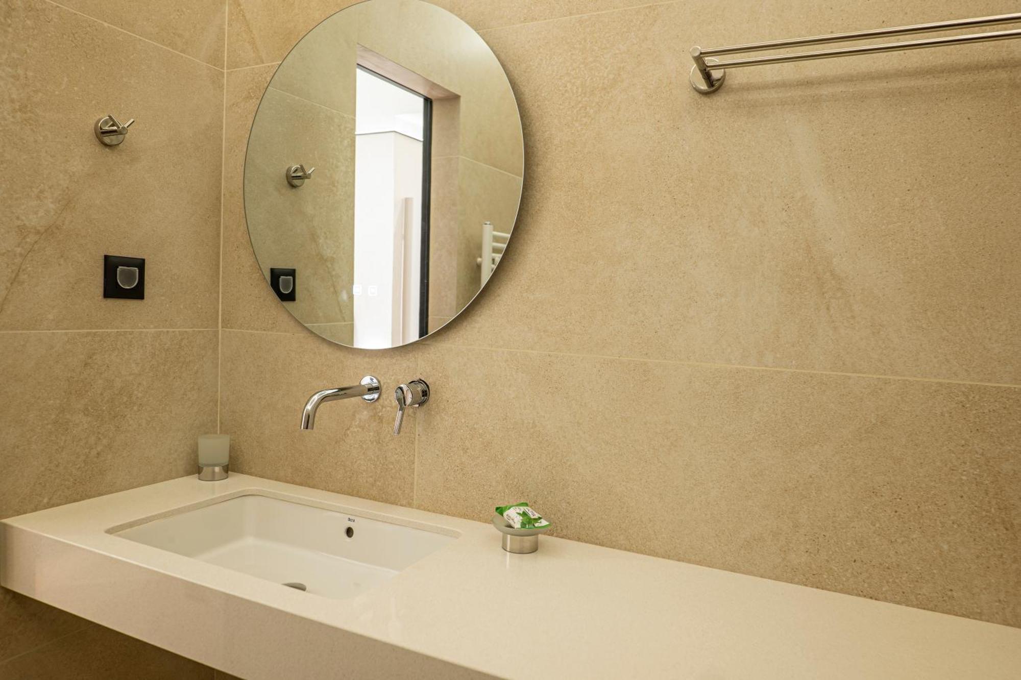 M Star Rooms, Private Parking, Sofia Top Center Екстер'єр фото